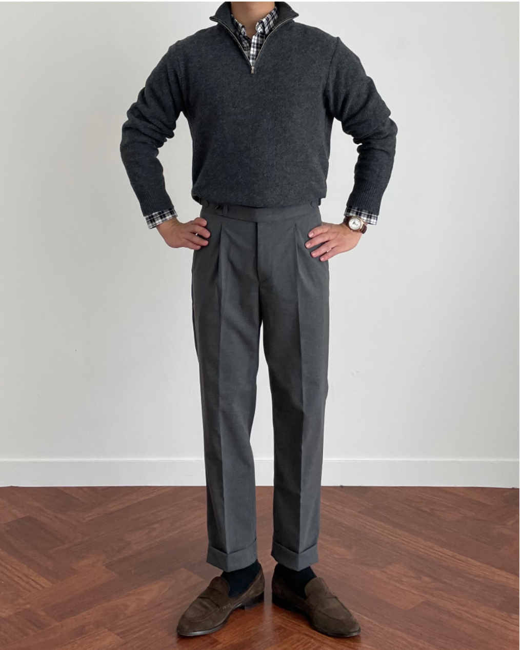 suspenders skirt/pants model image-S21L17