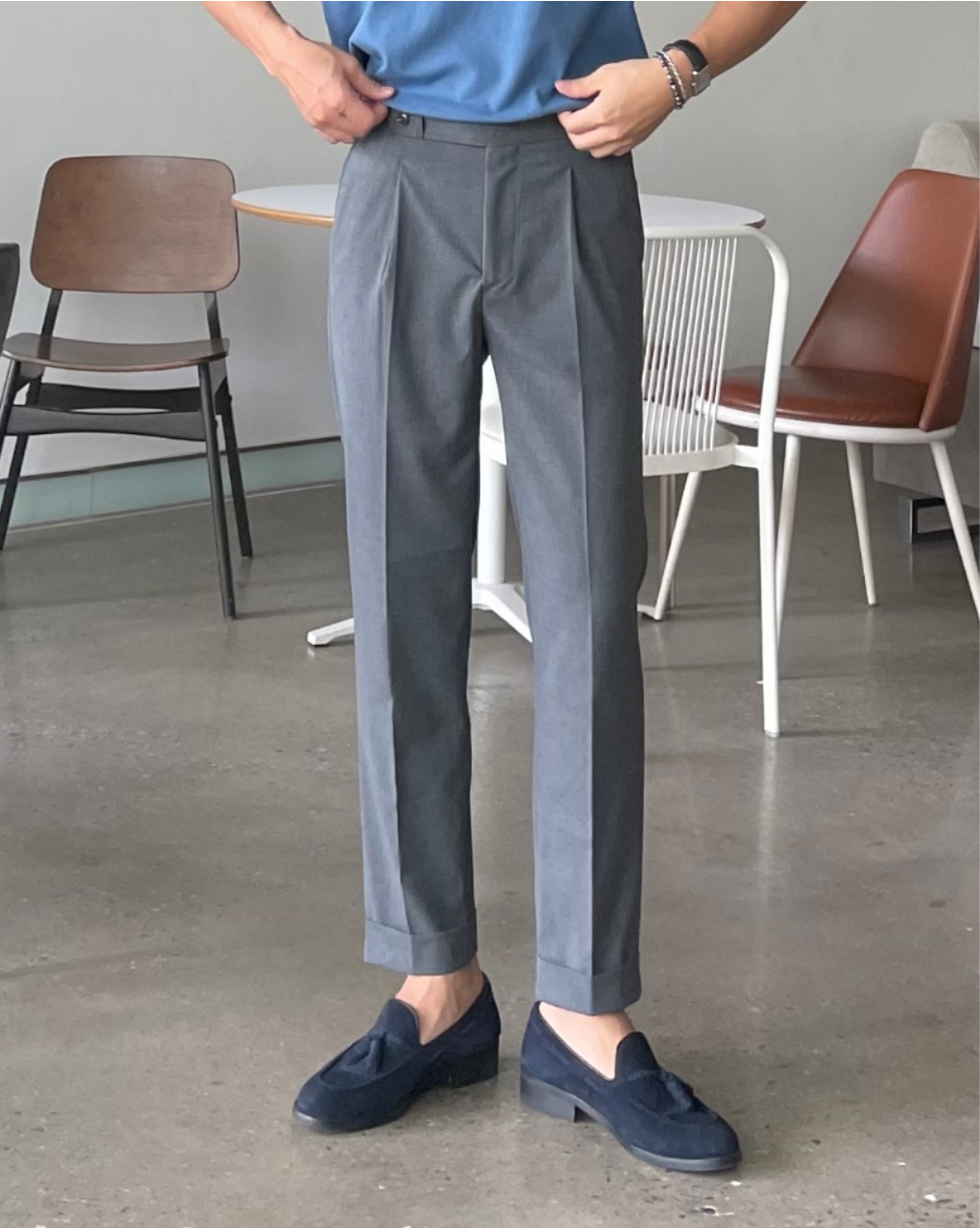 suspenders skirt/pants model image-S21L23