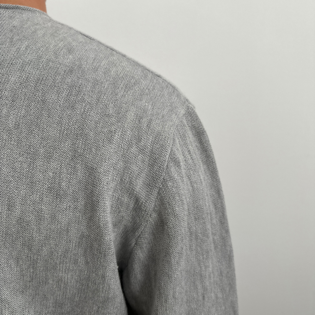 long sleeved tee detail image-S1L22