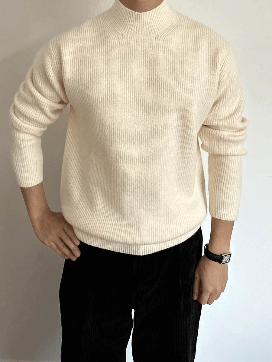 Hachi half-turtleneck knitwear